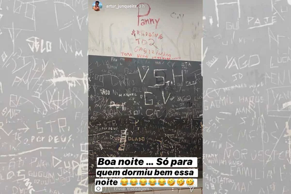 Boxeador agride gay, é preso, posta foto em cela e faz live. Veja