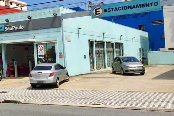 Farmácia em Santos. Roubo - Metrópoles