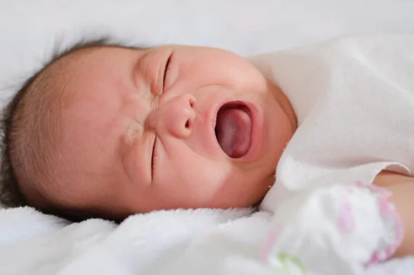 Por que o bebê chora e o que fazer para acalmá-lo
