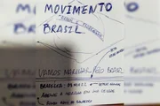 Generais de Bolsonaro compartilhavam cartazes golpistas