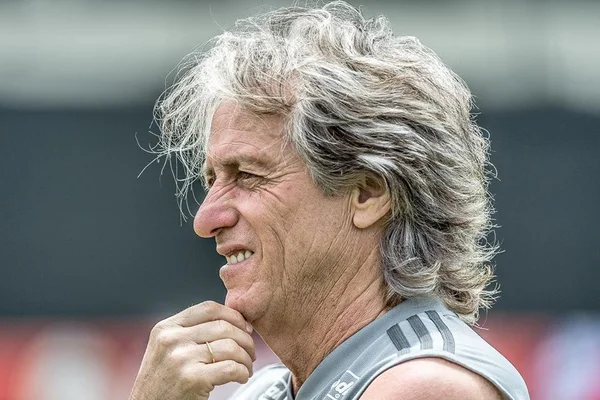 TV argentina diz que Barcelona quer tirar Jorge Jesus do Flamengo