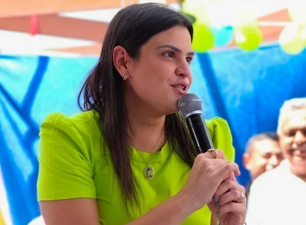 Prefeita Luanna Rezende