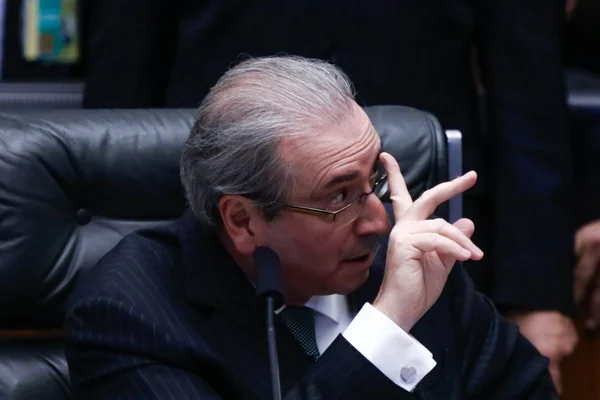 Dinheiro de Cunha na Suíça será repatriado após delação ou condenação