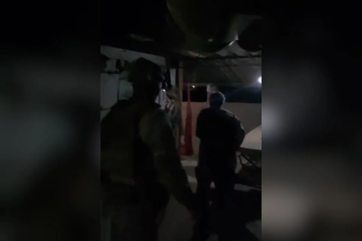 Pai e filho foragidos por morte de quatro homens foram presos com ajuda de câmera térmica Pai e filho foragidos por morte de quatro homens foram presos com ajuda de câmera térmica