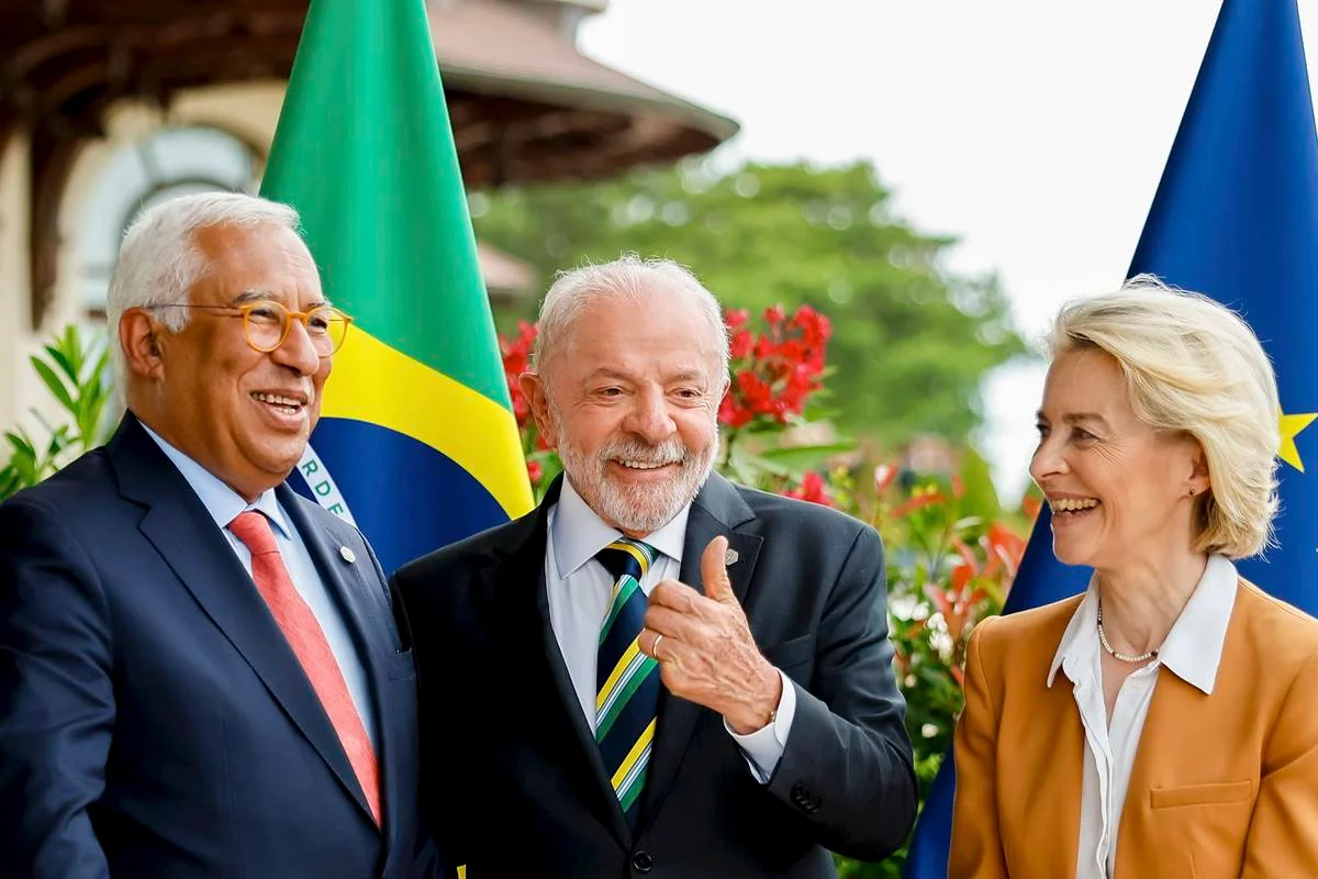 Lula com Presidente da Comissão Europeia, Ursula von der Leyen e Presidente do Conselho Europeu, António Costa na Cúpula do G7, Lula com Presidente da Comissão Europeia, Ursula von der Leyen e Presidente do Conselho Europeu, António Costa na Cúpula do G7,