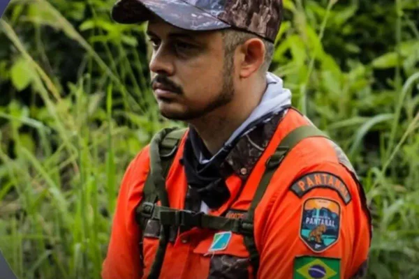 Imagem colorida de Renan Silva Nascimento