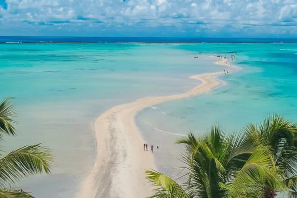 Descubra 8 praias paradisíacas para curtir férias de verão no Brasil