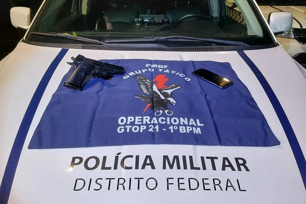 PMDF prende dupla que usou arma falsa para roubar celular na Asa Sul