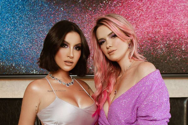 boca rosa e marcela