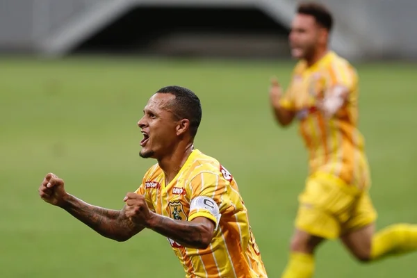 De virada, Brasiliense vence o clássico com o Gama no Mané Garrincha