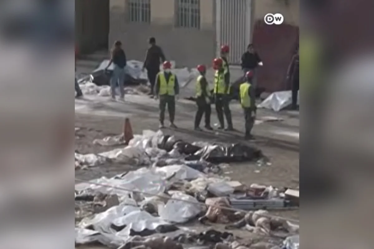 Cristo Redentor é iluminado em homenagem às vítimas na Venezuela - imagem 4 Cristo Redentor é iluminado em homenagem às vítimas na Venezuela - imagem 4