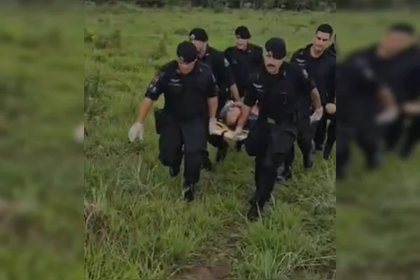Assassino que estuprou e matou sobrinha é carregado após tiroteio