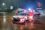 Carro foi encontrado amassado