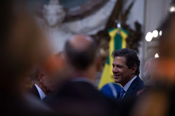 Em “lua de mel”, Haddad e Campos Neto se reúnem em encontro do G20