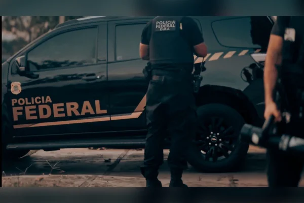 Fuzil escondido em forno vindo dos EUA é apreendido pela PF