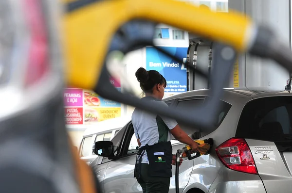 Gasolina do Centro-Oeste é mais cara do país; no DF, a mais barata