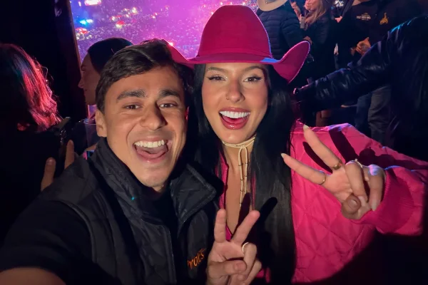 Pabllo Vittar deixa de seguir Ana Castela após foto com Nikolas Ferreira - destaque galeria Pabllo Vittar deixa de seguir Ana Castela após foto com Nikolas Ferreira - destaque galeria
