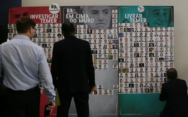 Painel pró e contra Temer gera disse me disse entre governistas e oposição