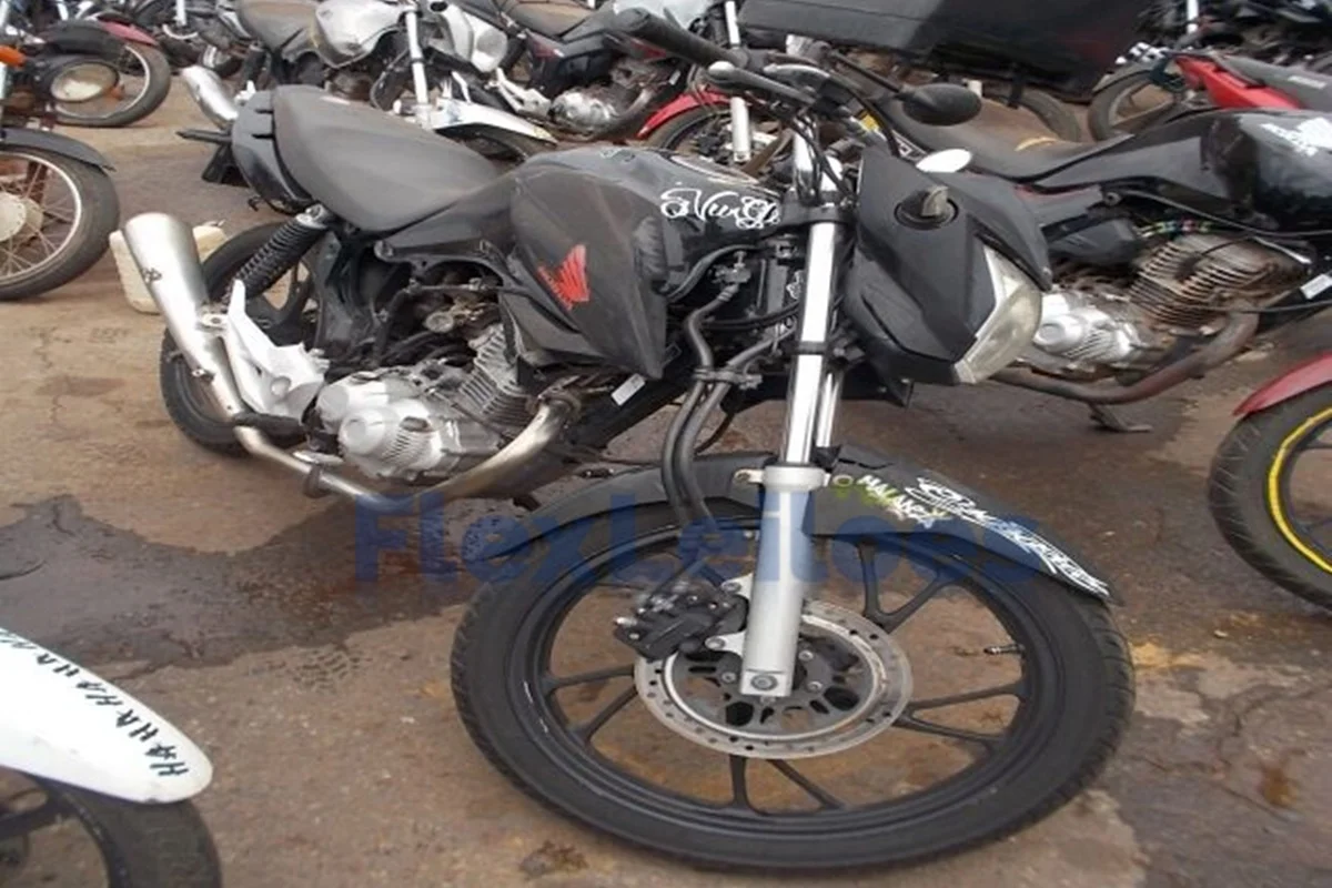 Honda CG 160 Fan 2021 R$ 1,4 mil Honda CG 160 Fan 2021 R$ 1,4 mil