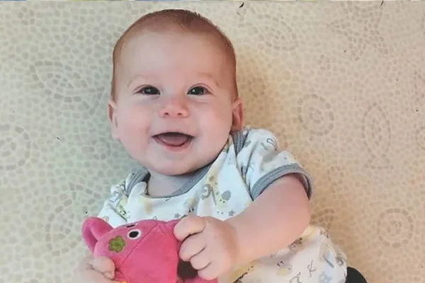 Bebê Kfir Bibas, morto pelo Hamas, no cativeiro em Gaza -- Metrópoles
