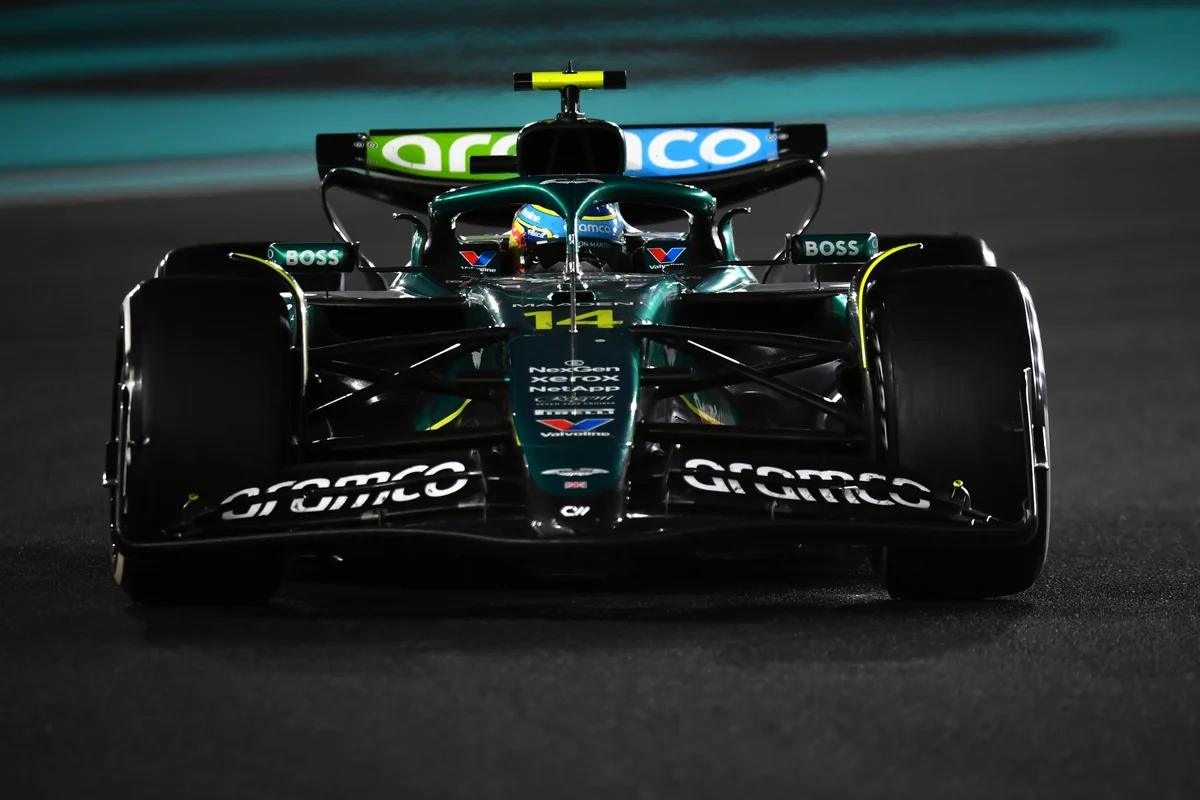 F1: Aston Martin procura Mercedes e Red Bull após problemas com a Honda - imagem 2 F1: Aston Martin procura Mercedes e Red Bull após problemas com a Honda - imagem 2