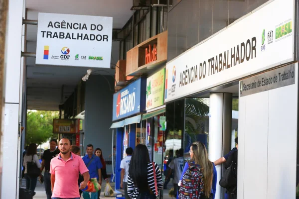 DF registra menor taxa de desemprego desde 2012, segundo IBGE