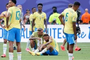 Atleta teve participação limitada nesta Copa devido a uma lesão na panturrilha Atleta teve participação limitada nesta Copa devido a uma lesão na panturrilha
