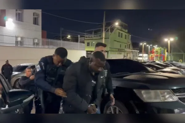 “Simba”, puxador de guerra do CV, é preso após confronto com policiais