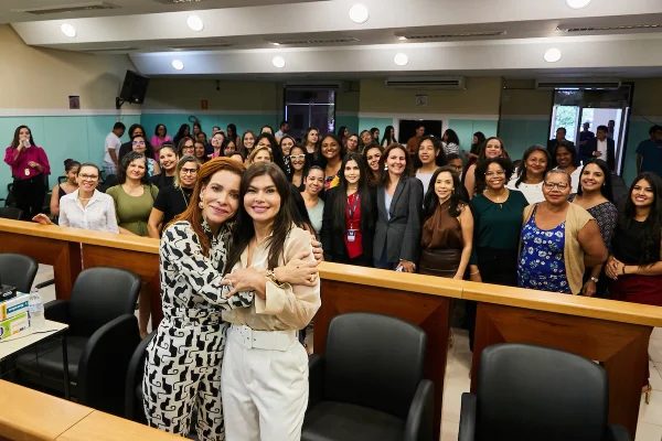 Foro de Águas Lindas promove palestra em homenagem ao Dia da Mulher