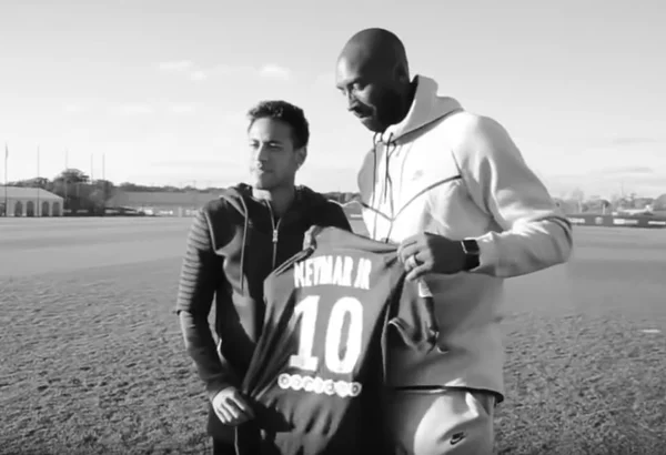 Neymar recorda parceria com Kobe Bryant em vídeo emocionante