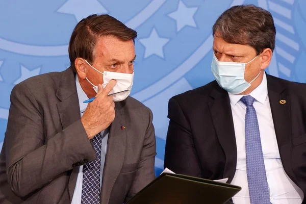 Presidente Bolsonaro e Tarcísio Gomes de Freitas, Ministro da infraestrutura