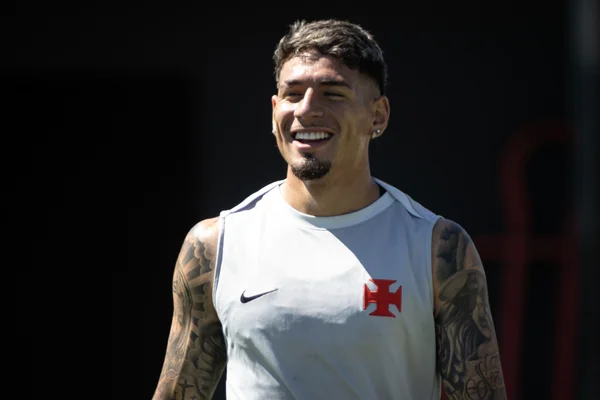 Vasco: novo reforço, Saldivia é apresentado e cita influência de Diniz