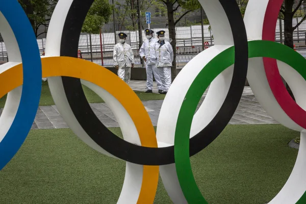 Com Covid em alta, Japão pede para população ver Olimpíada em casa