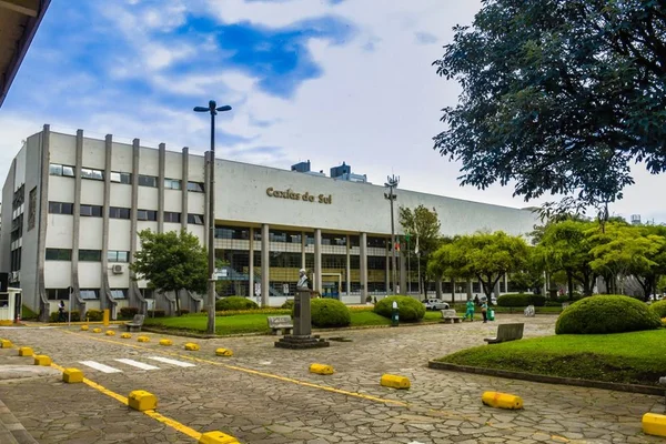 Prefeitura de Caxias do Sul divulga edital com 40 vagas