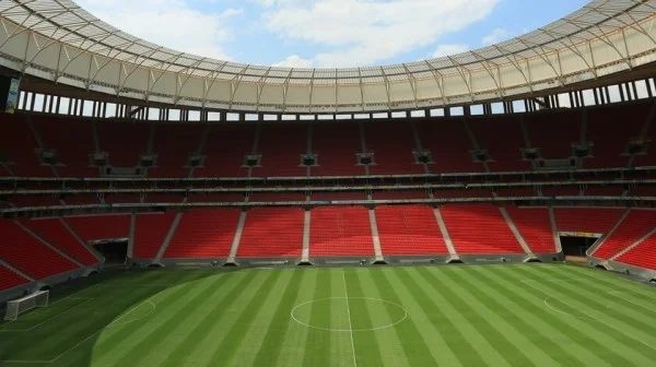 GDF abre consulta a empresas interessadas na concessão do Mané Garrincha