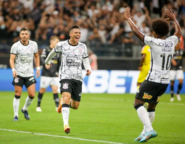 Corinthians venceu o Ponte Preta por 5 x 0 no Campeonato Paulista - Metrópoles