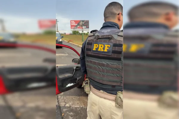 “Corsonha”: PRF apreende maconha escondida dentro Corsa na BR-020