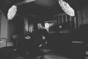 Michael Sullivan tem composição exclusiva e violão leiloados Michael Sullivan tem composição exclusiva e violão leiloados