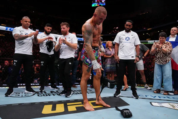Ex-campeão do UFC, Dustin Poirier é preso por embriaguez pública - destaque galeria Ex-campeão do UFC, Dustin Poirier é preso por embriaguez pública - destaque galeria