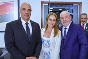 O ministro Alexandre de Moraes, Viviane Barci e Lula