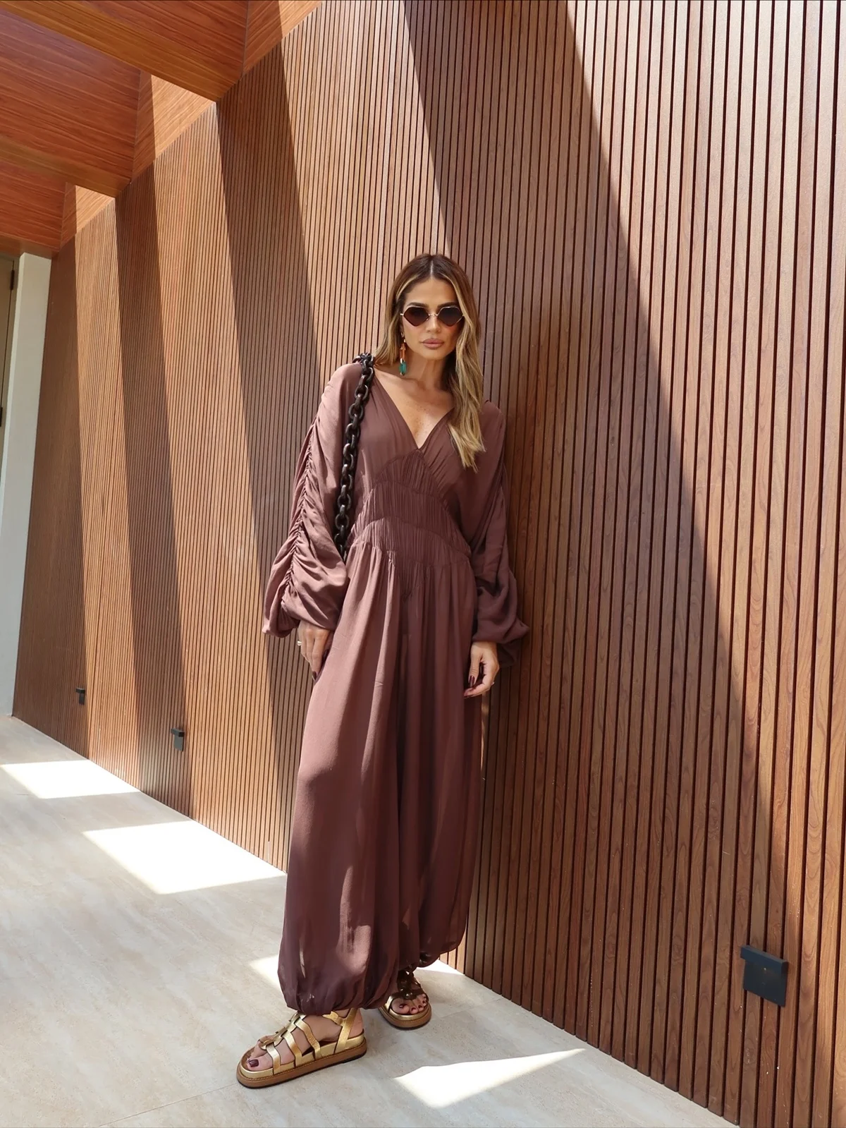 Marrom é característico do estilo boho Marrom é característico do estilo boho