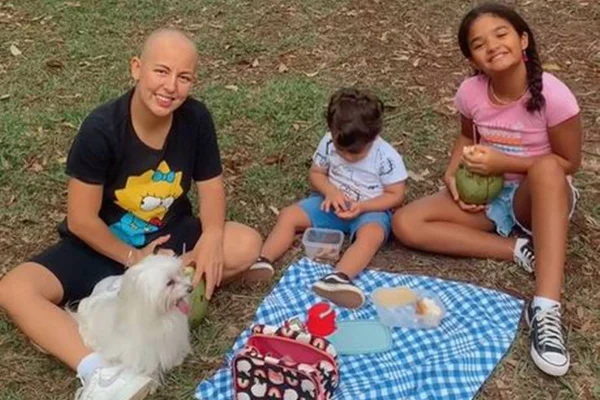 Ex de Arlindinho pede ajuda para tratar câncer e sustentar filhos