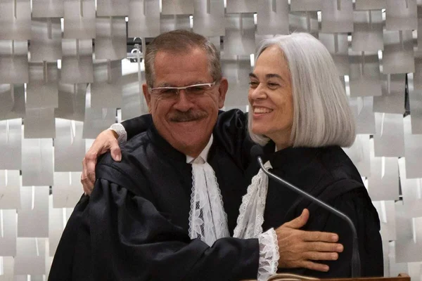humberto martins e maria thereza assis do stj
