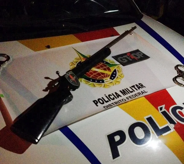 Homem é preso por estupro e porte de arma de fogo em São Sebastião