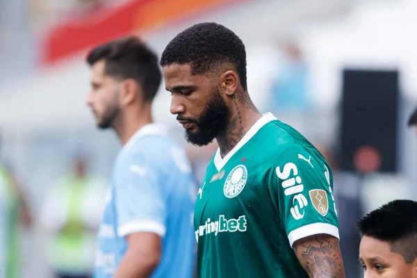 Foto colorida do zagueiro Micael, do Palmeiras - Metrópoles