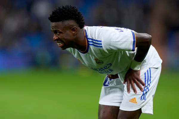 Rodrygo, Benzema e Vinicius Jr. tentam, mas Real só empata com Osasuna