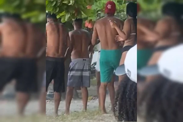 Briga em praia do Rio viraliza nas redes sociais. Veja vídeo