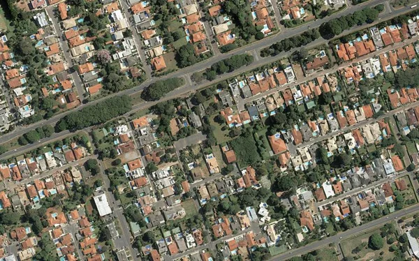 Imagem colorida e aérea do Geoportal