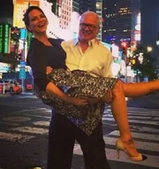 Lírio Parisotto e Luiza Brunet posam juntos durante viagem Lírio Parisotto e Luiza Brunet posam juntos durante viagem