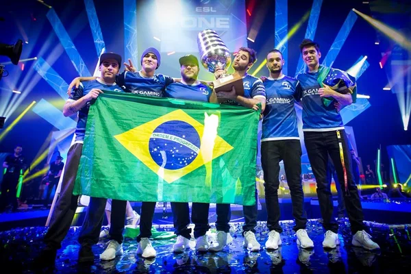 Luminosity Gaming comemora a conquista do segundo Major da história do Brasil